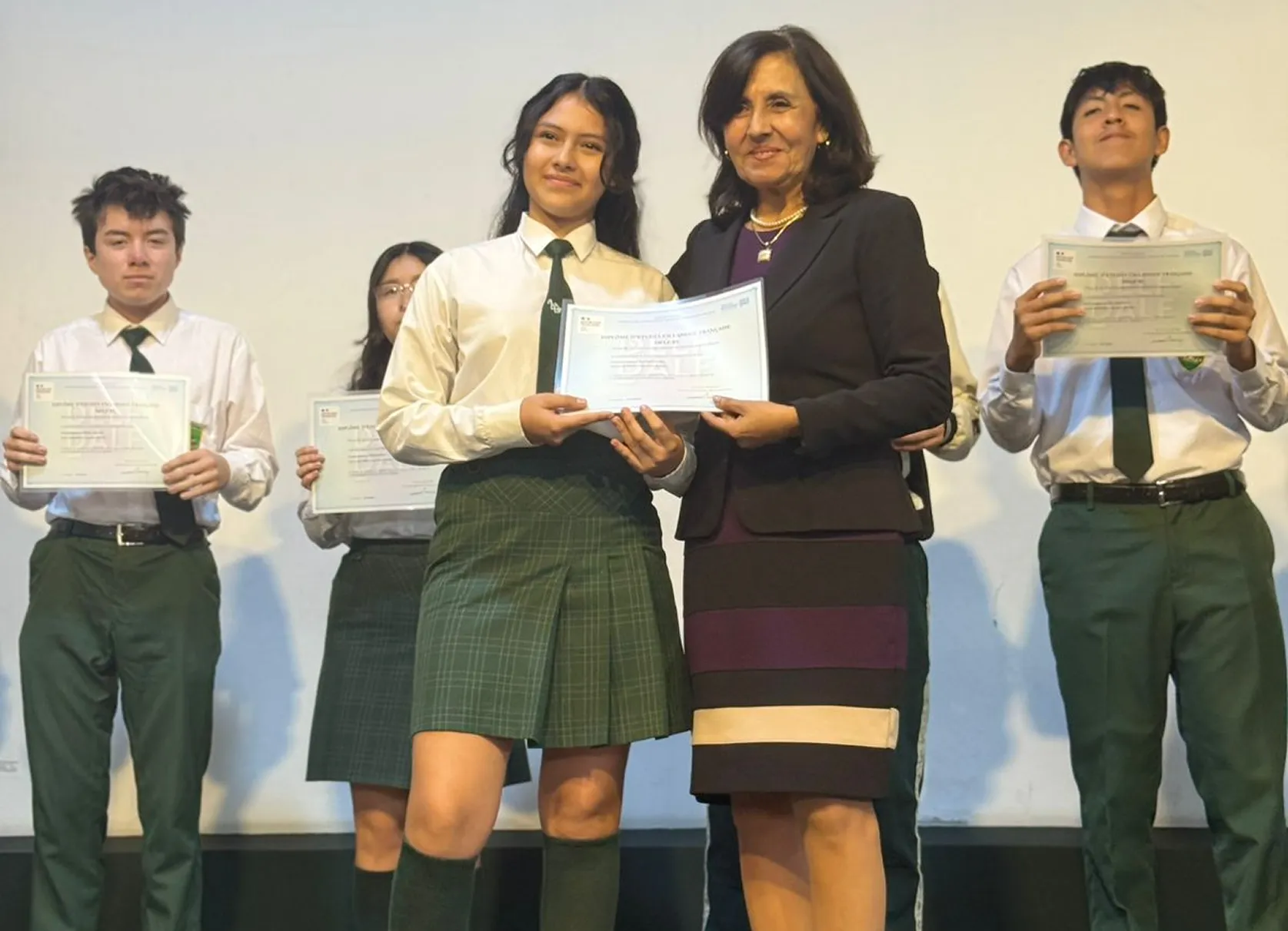 High-Quality Plurilingual Educational Excellence